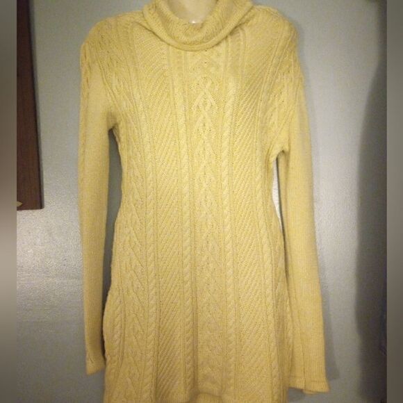 Cable knit turtle/cowl neck tunic viscose and nylon sweater/dress - Picture 4 of 12